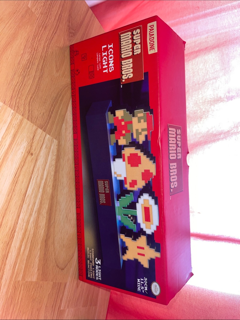 Nintendo Super Mario Pixel Icons Light - Red Box